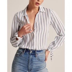 Abercrombie & Fitch Tie-Sleeve Blue and White Stripe Button-Up Shirt Size XS